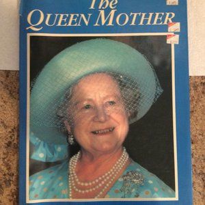 The queen mother by Helene Mcgowan ISBN 0-86124-860-0 hardcover dustjacket